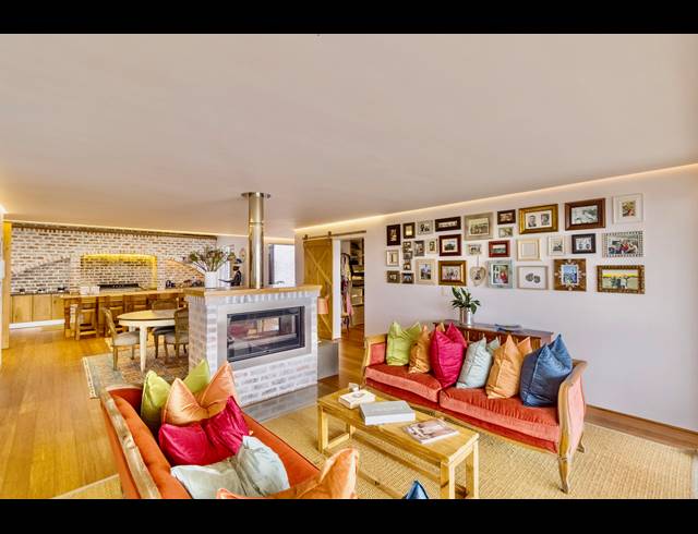 3 BEDROOM HOUSE FOR SALE IN GROTTO BAY